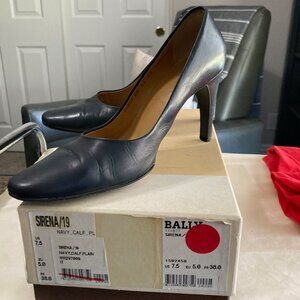 Bally Pump Navy Blue Leather Almond Toe Classic 3.75" Heel Serena, Size 7.5